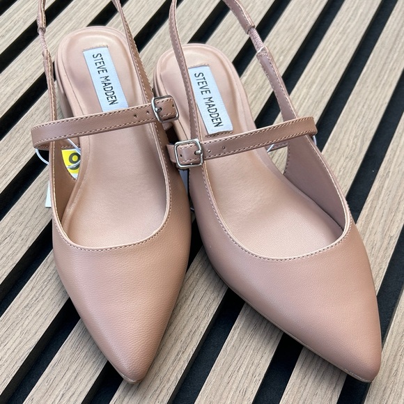Steve Madden Women's Nude Pointed Toe Heels size 6 - Picture 1 of 6